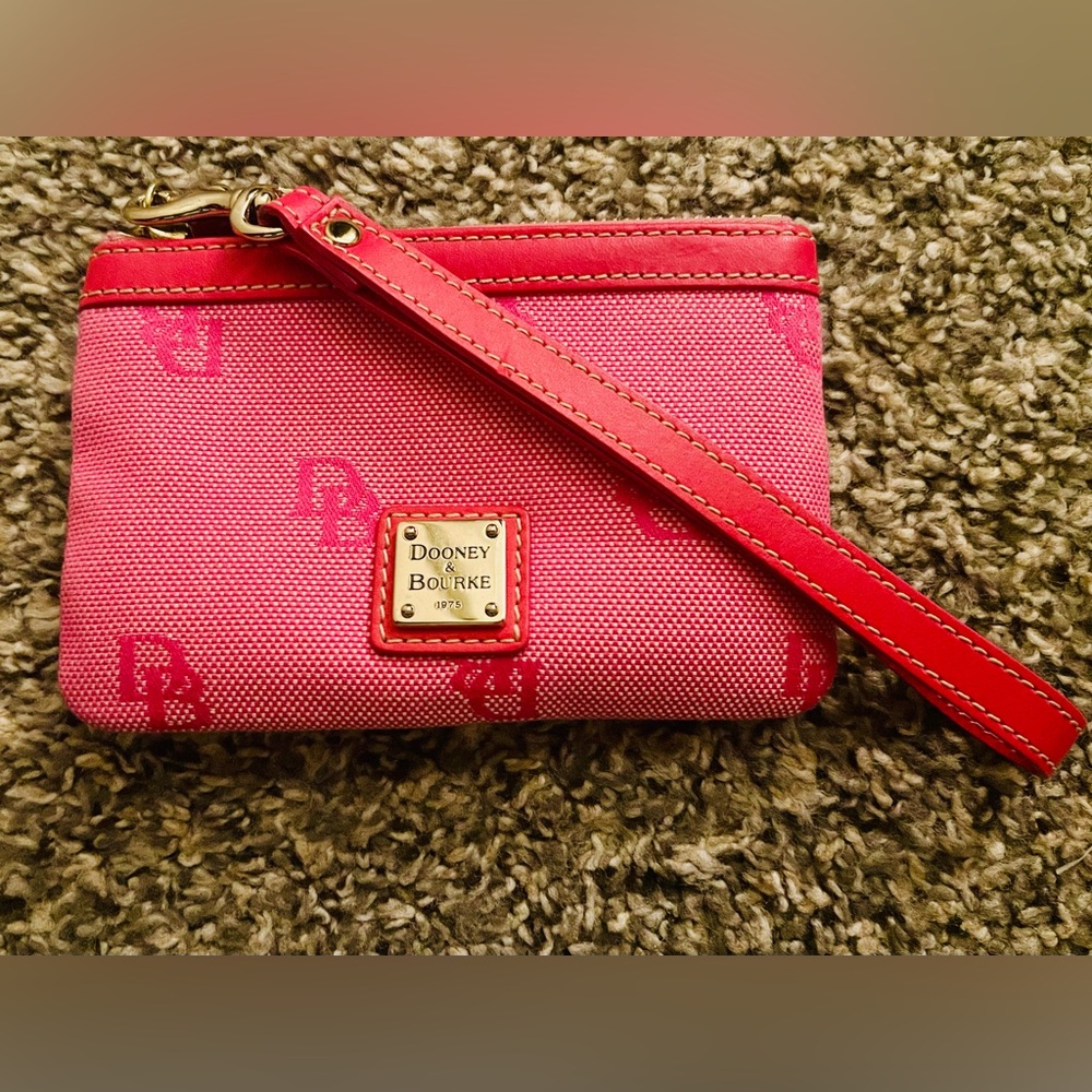 Dooney & Bourke pink wristlet